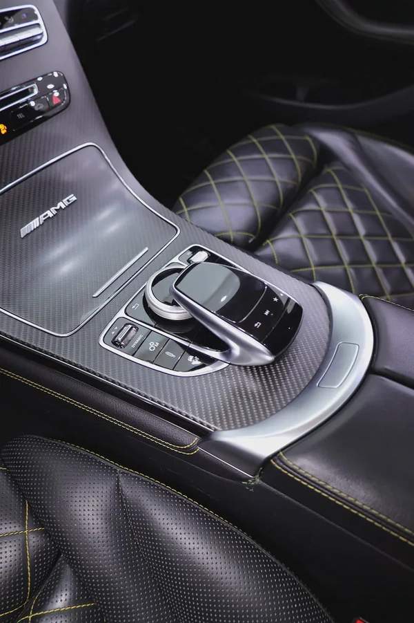 GLC 63 S - EDITION 1 - GCC - clean title - FULL CARBON PACKAGE - FULLY LOADED + warranty