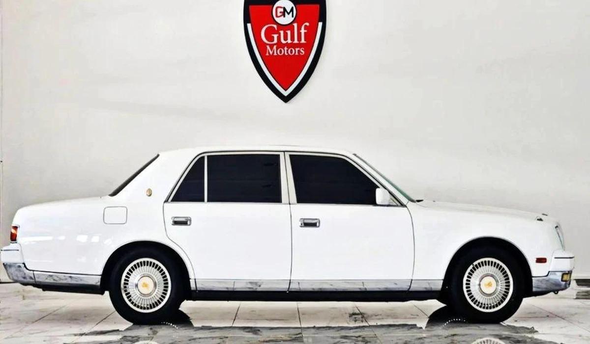 Toyota Century 5.0L-12CYL - FULL OPTION EXCELLENT CONDITION JAPANESE SPECIFICATION -3-3