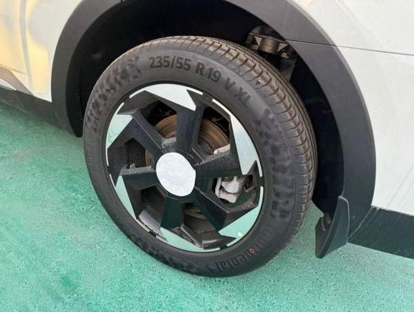Kia Sorento 1.6L HYBRID FULL OPTION 2024