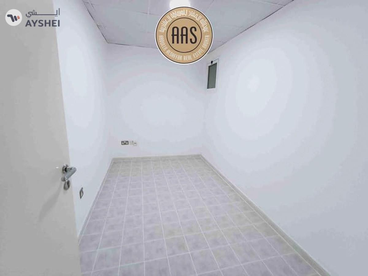 Luxurious and spacious 2BHK apartment with maid room,near to Metro station-11-11