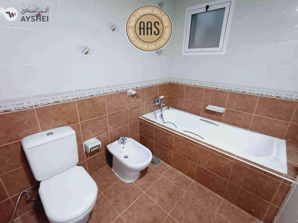 Luxurious and spacious 2BHK apartment with maid room,near to Metro station-6-6