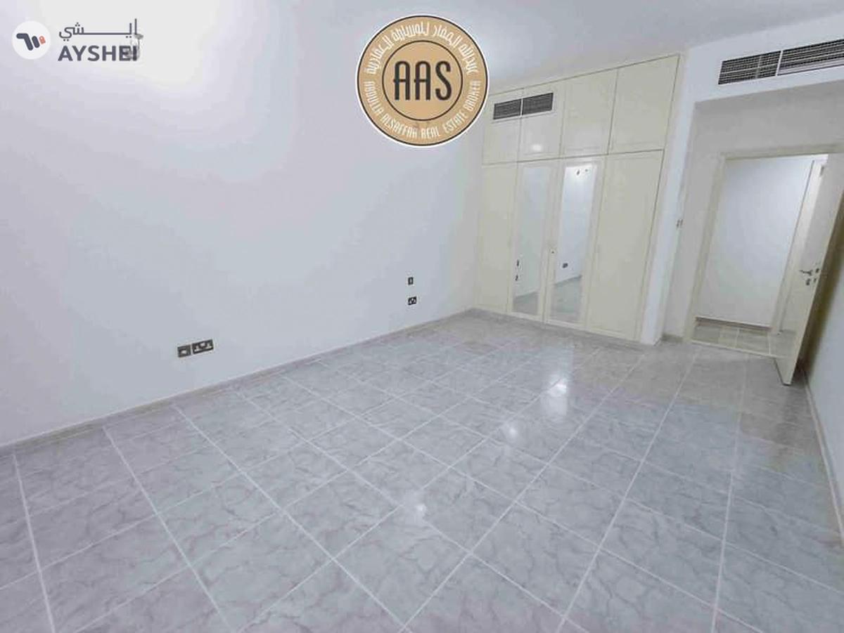 Luxurious and spacious 2BHK apartment with maid room,near to Metro station-8-8