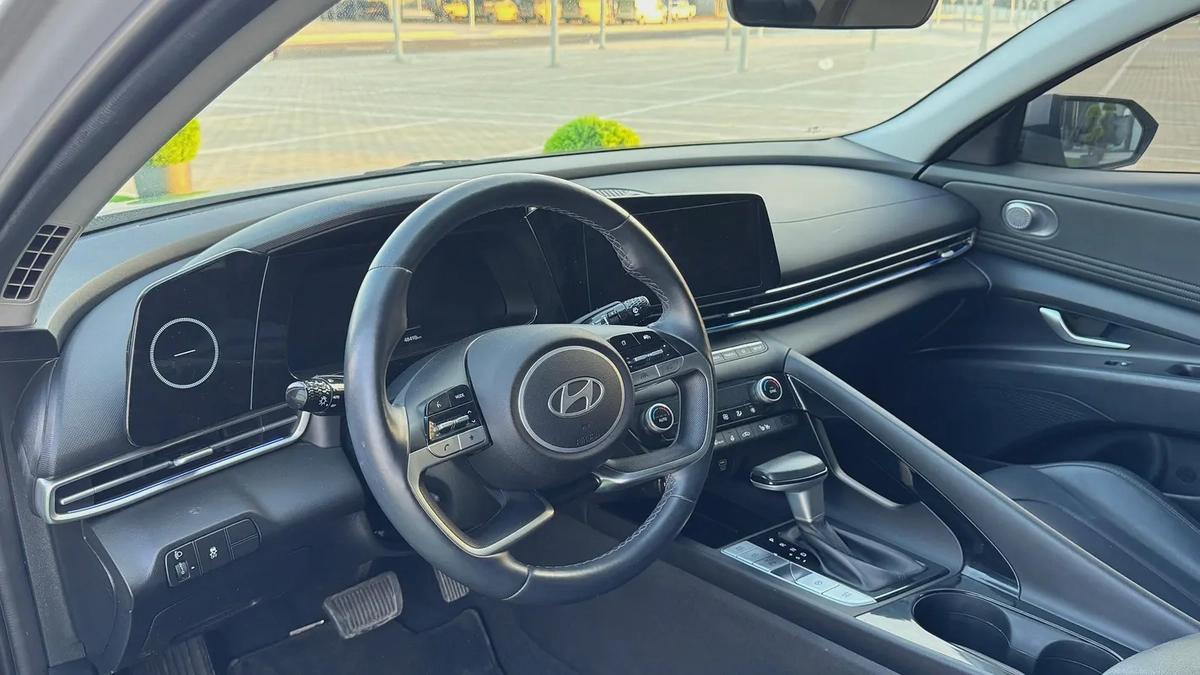 Hyundai avante 2024 full option-4-4