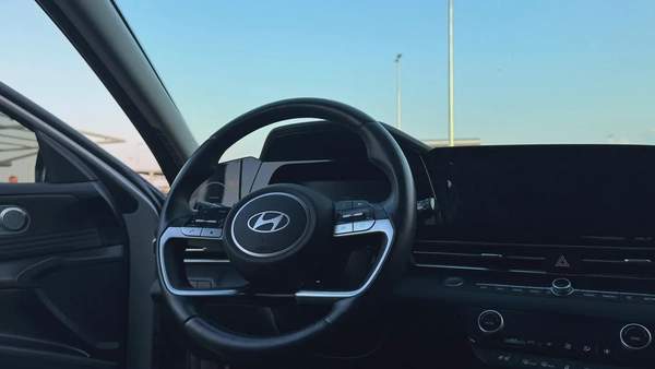 Hyundai avante 2024 full option