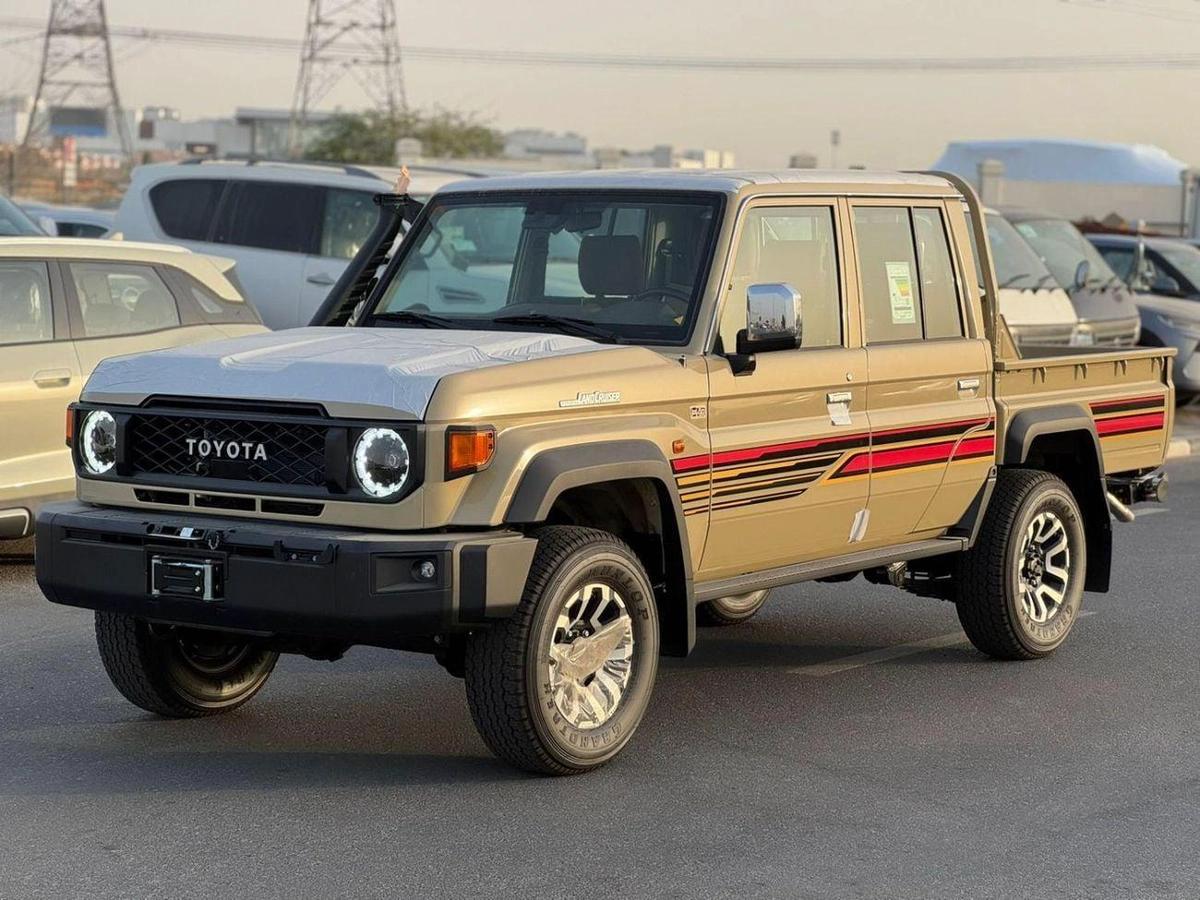 Toyota Land Cruiser Pick Up Std 4.0L Double Cab Utility 4WD-0-0