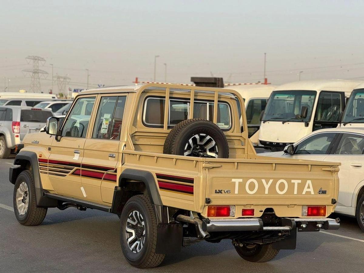 Toyota Land Cruiser Pick Up Std 4.0L Double Cab Utility 4WD-1-1