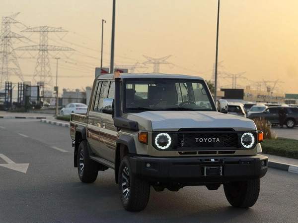 Toyota Land Cruiser Pick Up Std 4.0L Double Cab Utility 4WD