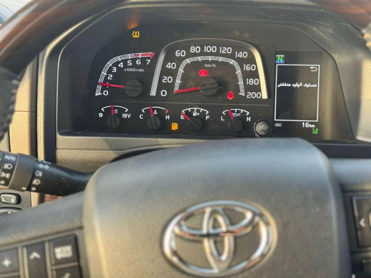 Toyota Land Cruiser Pick Up Std 4.0L Double Cab Utility 4WD-13-13