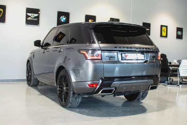 Rover Range Sport SV 2018 – High Performance – Excellent Condition - Monthly: AED 2,900