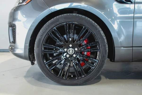 Rover Range Sport SV 2018 – High Performance – Excellent Condition - Monthly: AED 2,900