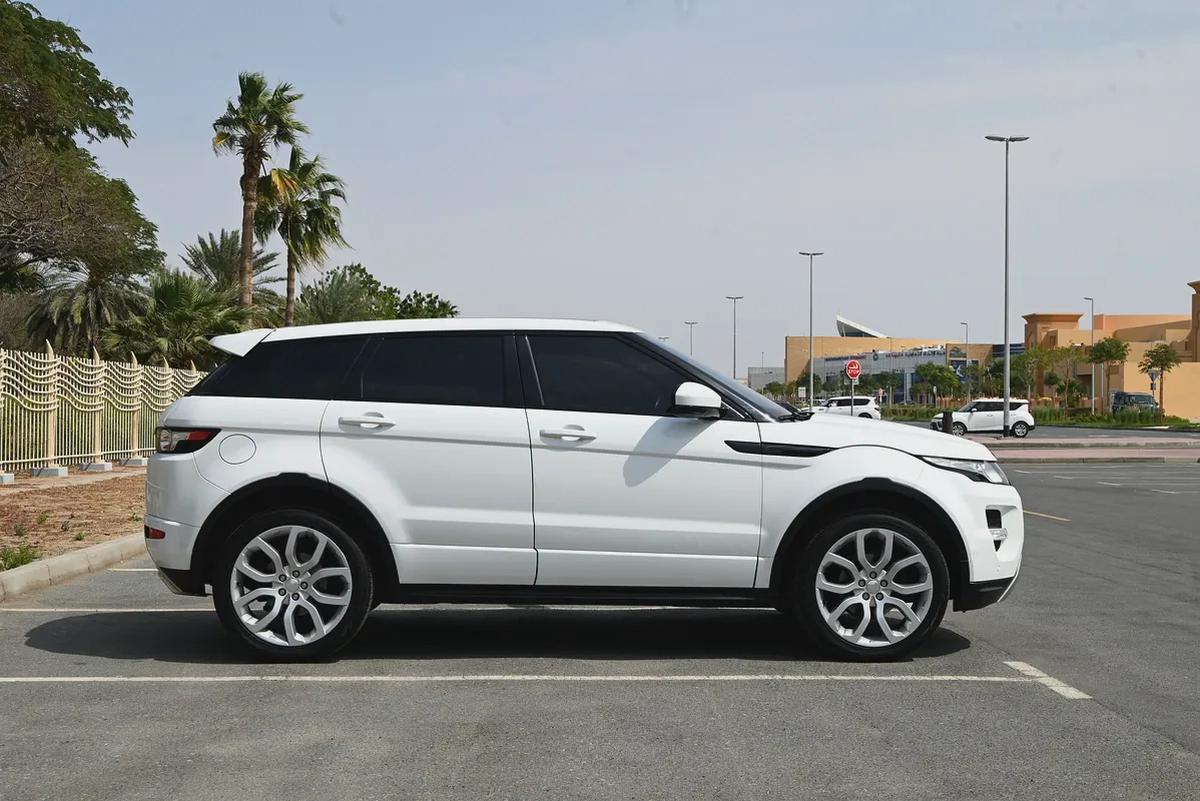 AGENCY MAINTAINED - RANGE ROVER EVOQUE 2.0TC DYNAMIC PLUS - PARK ASSIST - GCC-4-4