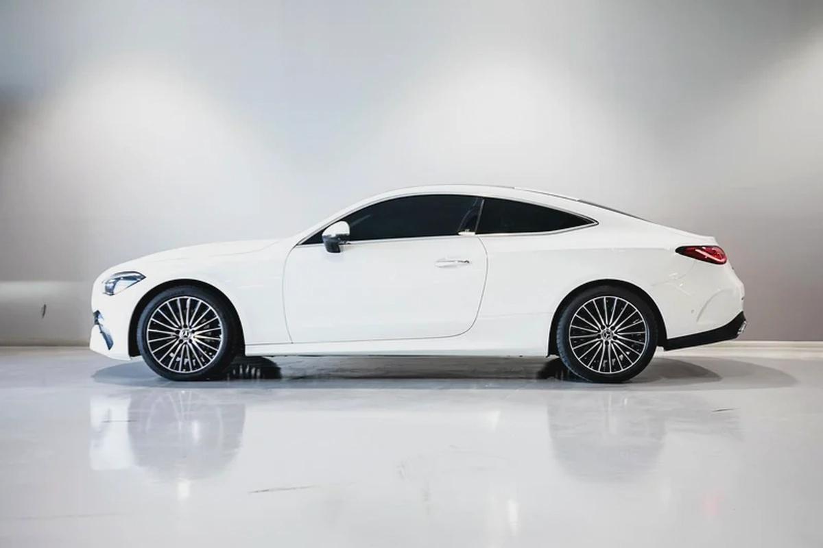 MERCEDES CLE 200/ 1,700km Only!! / 3,100 Monthly-2-2