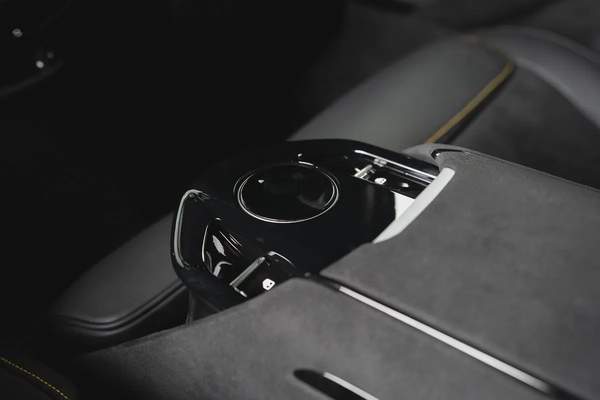 Ferrari Purosangue-Naturally Aspirated V12-Full Carbon Fiber Package-BURMESTER High End Audio