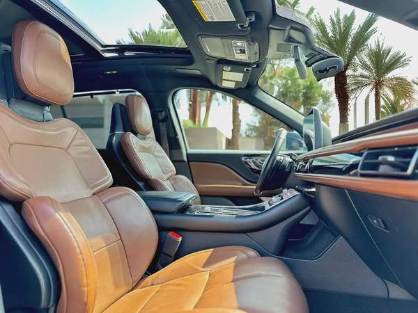 AED 1139 P.M | Lincoln Aviator Luxury 2020 - American Specs - GCC Resale | vip 6seats