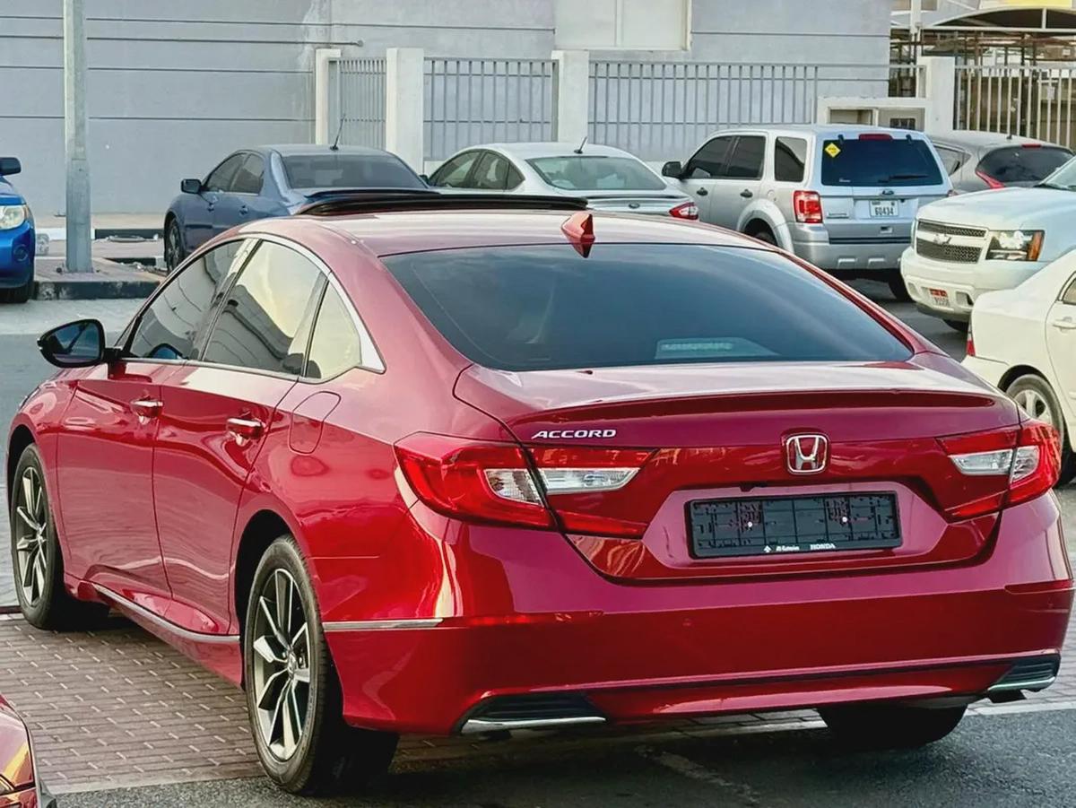 Honda Accord, 2022 GCC specs, full option, no accidents.-4-4