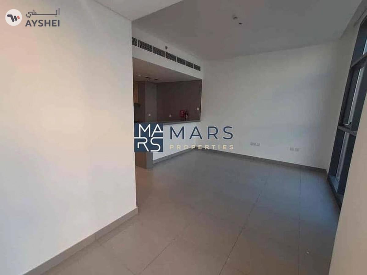 Top Floor | Pool View | Unfurnished-6-6