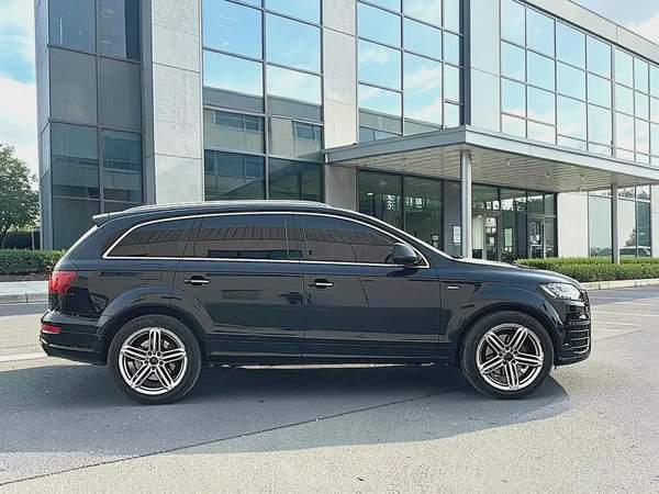 2015 Audi Q7 3.0 TFSI Quattro Tiptronic - GCC Specs