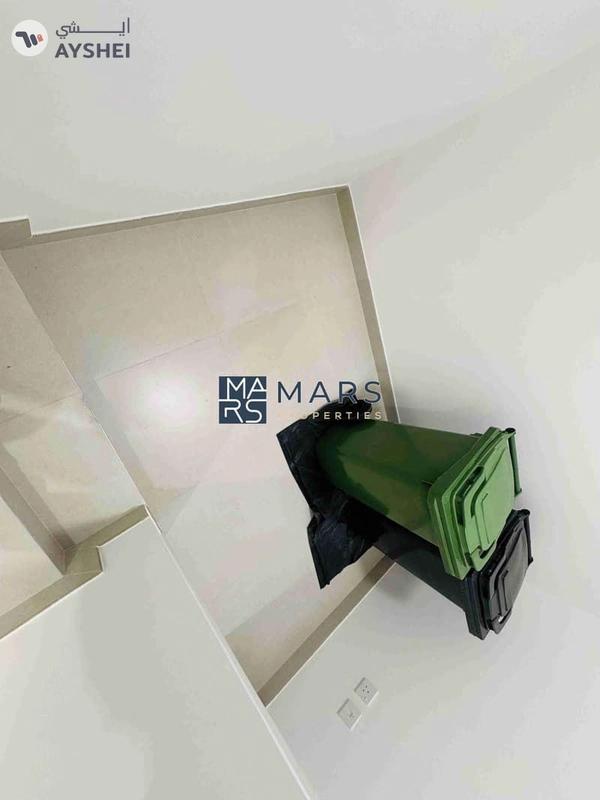 Brand New Luxury 3badroom corner unit available for rent:160k