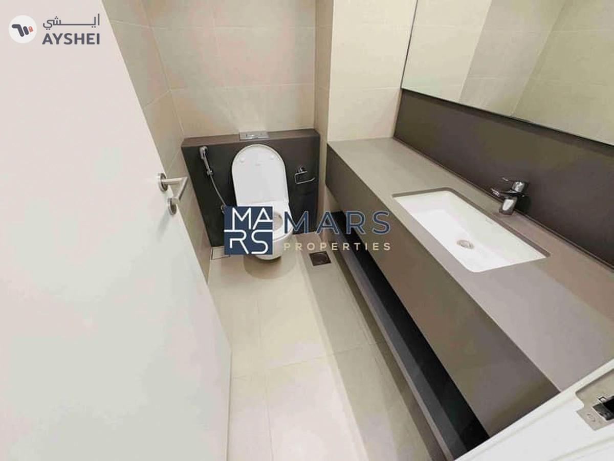 Brand New Luxury 3badroom corner unit available for rent:160k-19-19