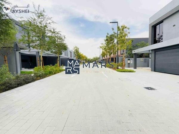 Brand New Luxury 3badroom corner unit available for rent:160k