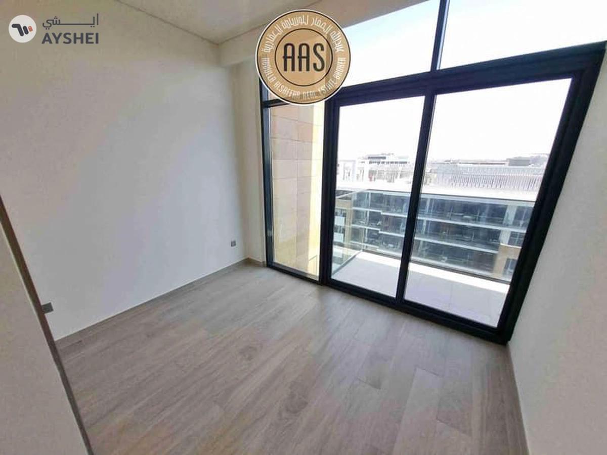 Spacious Layout • Chiller Free • High Floor • Pool View-1-1