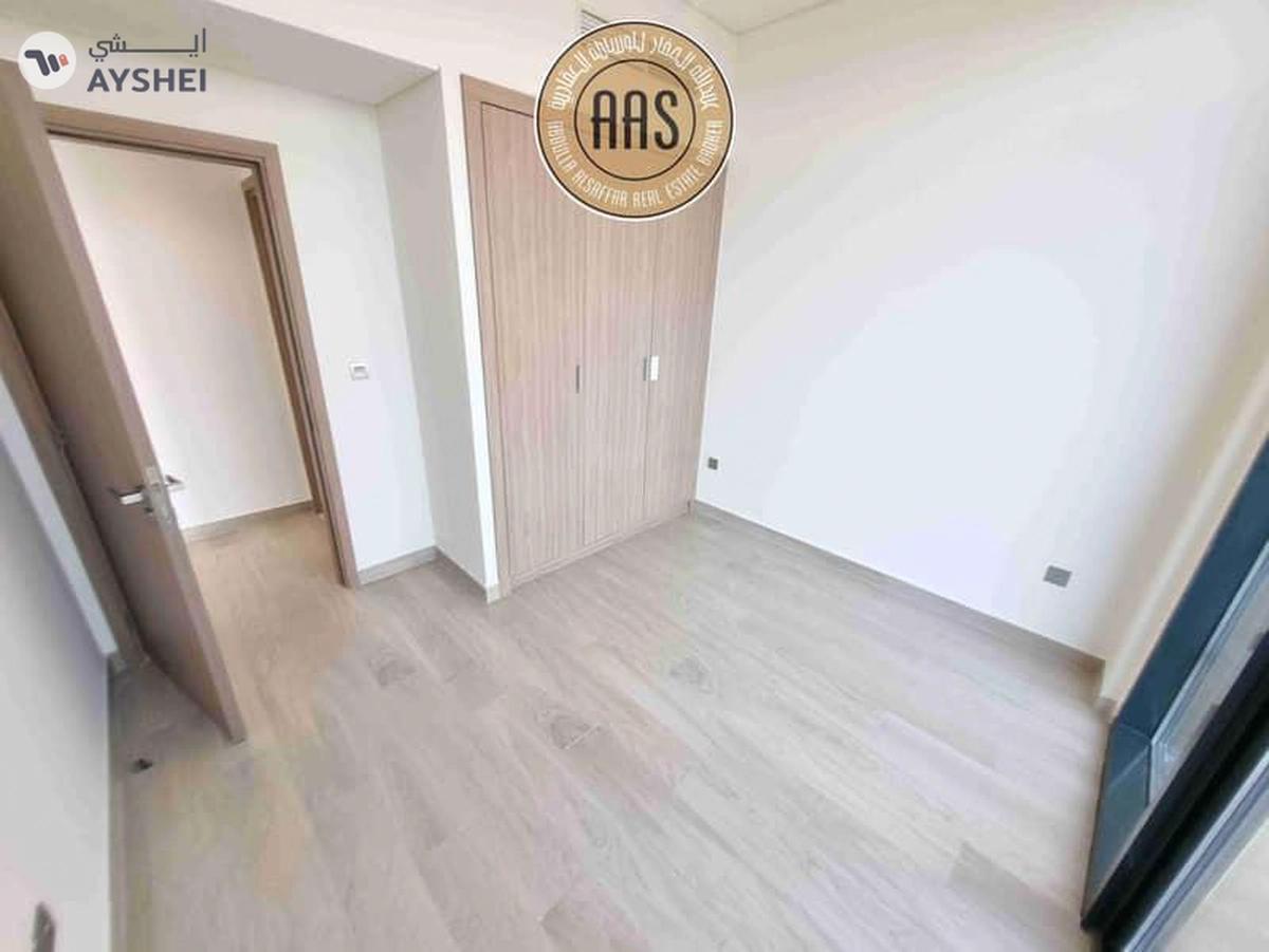 Spacious Layout • Chiller Free • High Floor • Pool View-4-4