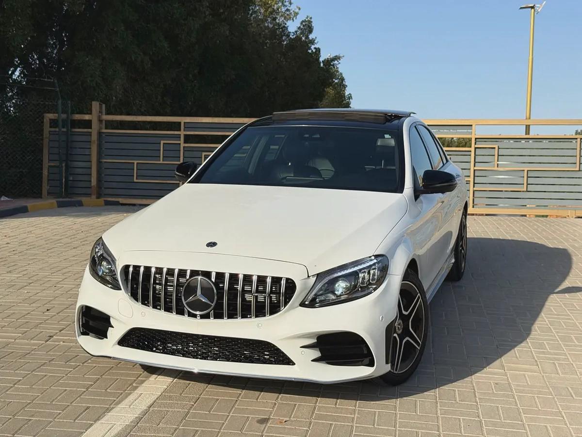 Mercedes 2021 C300 full option panorama 360 camera AMG-4-4