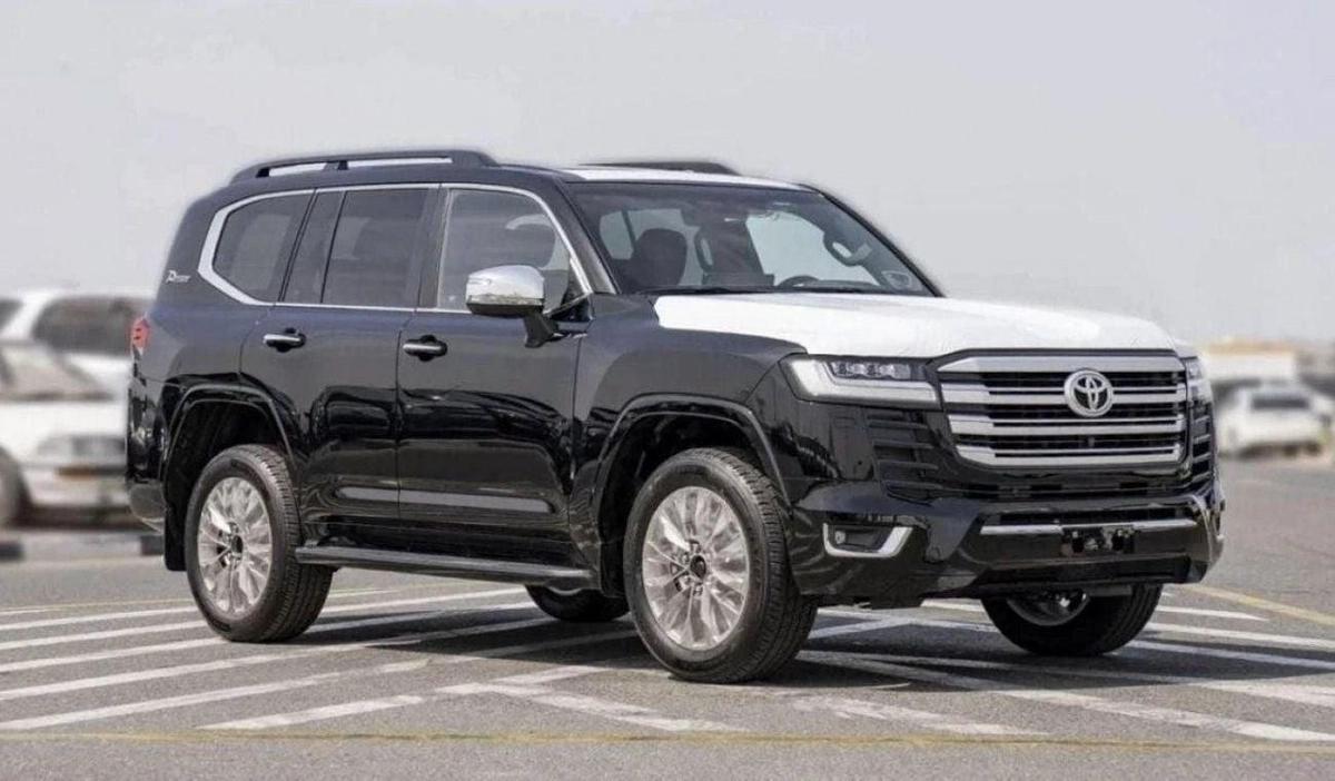 Toyota Land Cruiser LAND CRUISER VXR 3.5L BLACK-2-2