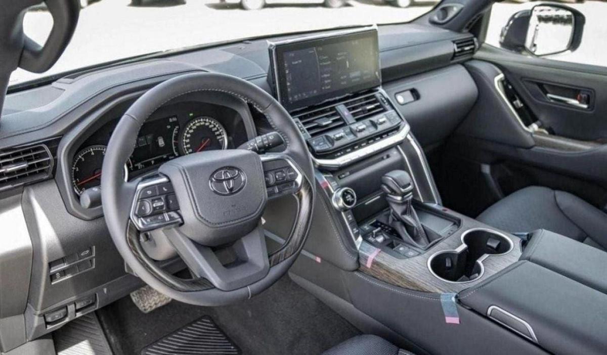 Toyota Land Cruiser LAND CRUISER VXR 3.5L BLACK-6-6
