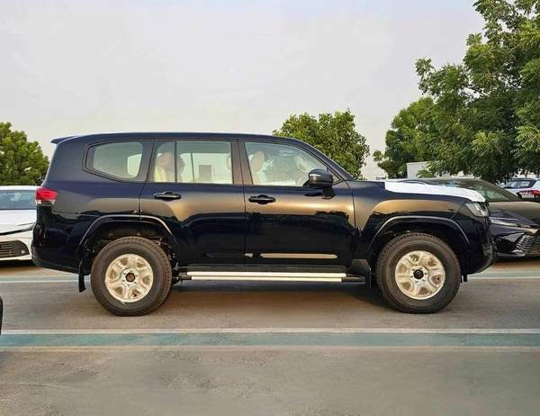 Toyota Land Cruiser LC 300 / GX E1 / TWIN TURBO / 3.3L V6 DIESEL A/T (CODE#GX E1)