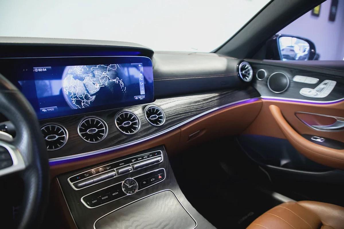 Mercedes-Benz E220d Coupe 2018 – Premium Comfort Performance-11-11