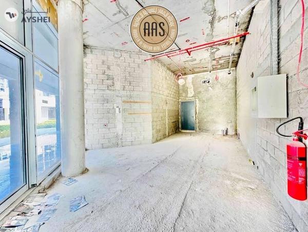 Hot Deal•Main Boulevard View Shop With Exit Door•2 Months Free•4 Cheques