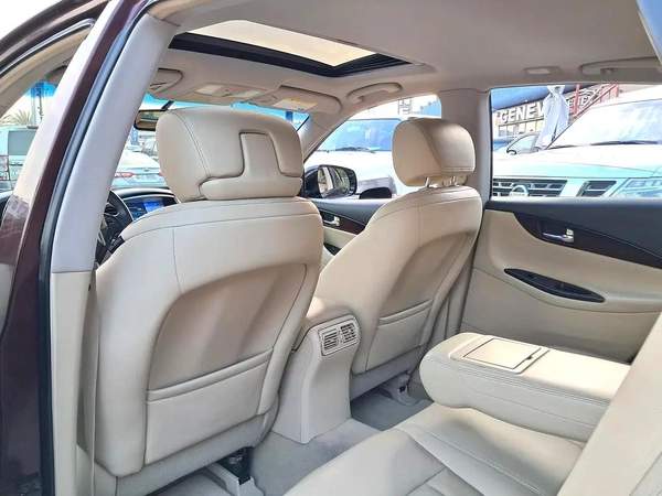 Infinite QX 50 Luxury (GCC) full options accident free single owner very well maintained