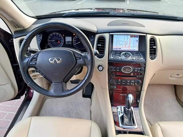 Infinite QX 50 Luxury (GCC) full options accident free single owner very well maintained