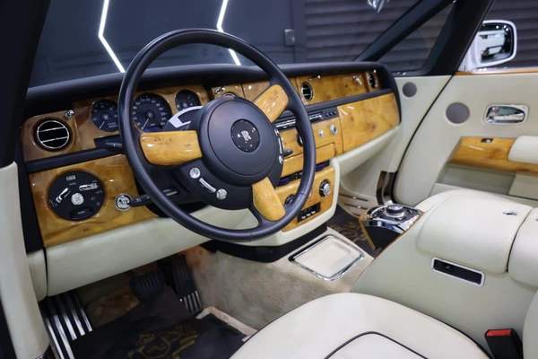 Rolls-Royce Phantom Drophead