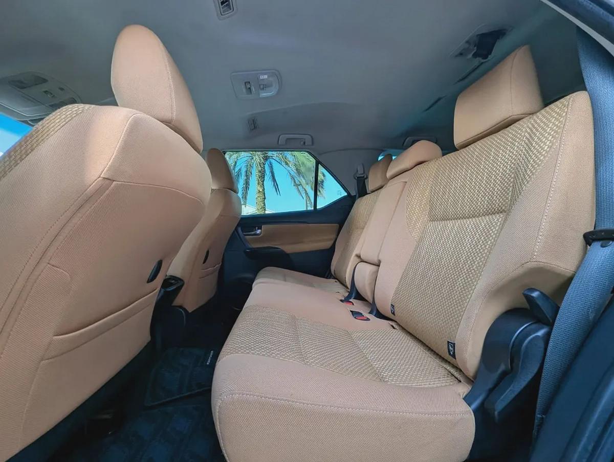 TOYOTA FORTUNER 2016 GCC V4 2.7L 4X4 IN EXCELLENT CONDITION-5-5