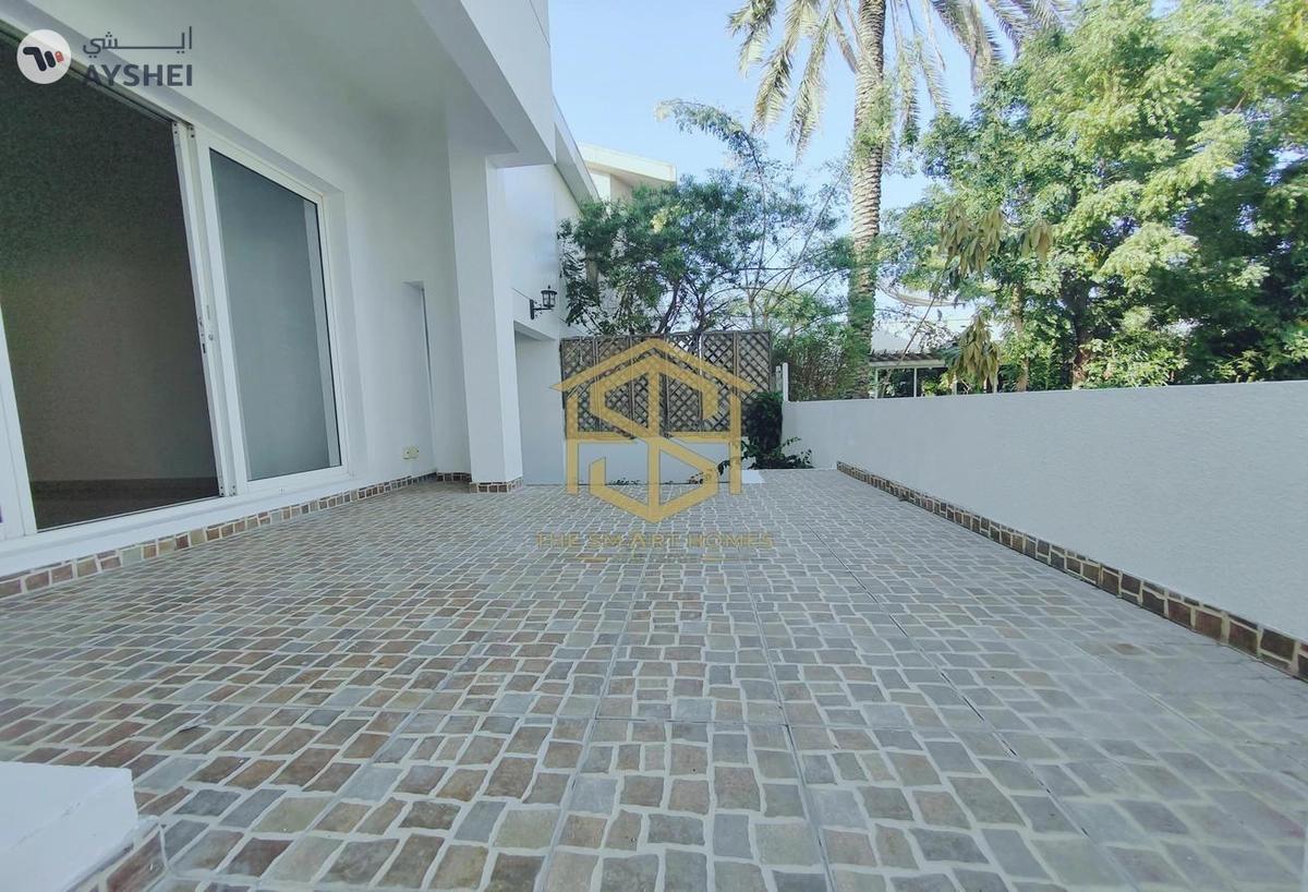 Townhouse for rent in Falcon Villas, Al Garhoud-22-22