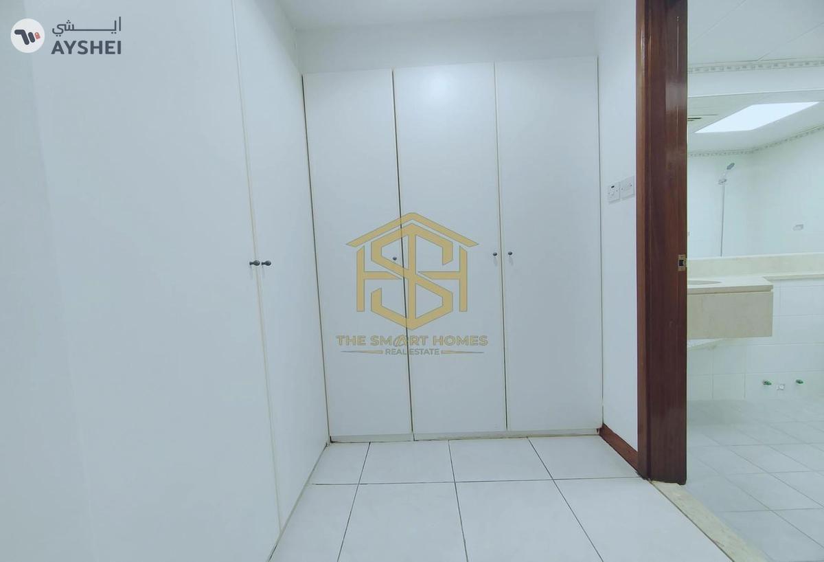 Townhouse for rent in Falcon Villas, Al Garhoud-6-6