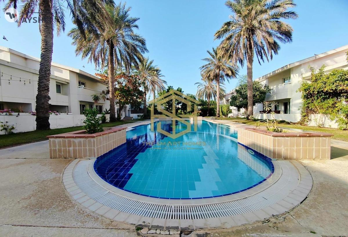 Townhouse for rent in Falcon Villas, Al Garhoud-0-0