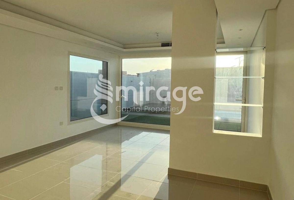 Modern 4BR Villa | Amazing Community | Prime Area-4-4