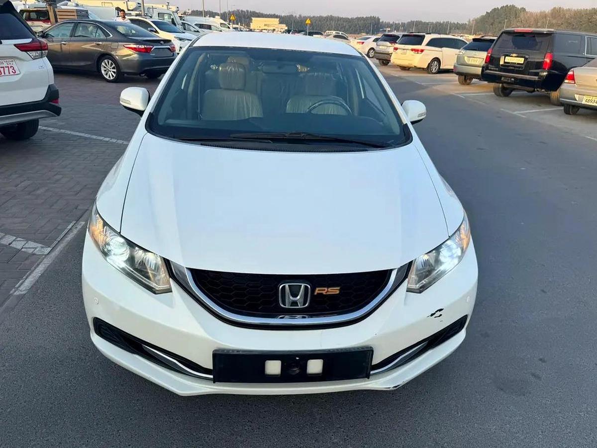 Honda Civic RS 1.8 i-VTEC GCC Model: 2013 Mileage: 117,000 KMS Spec: GCC Very clean and well-maintai-7-7