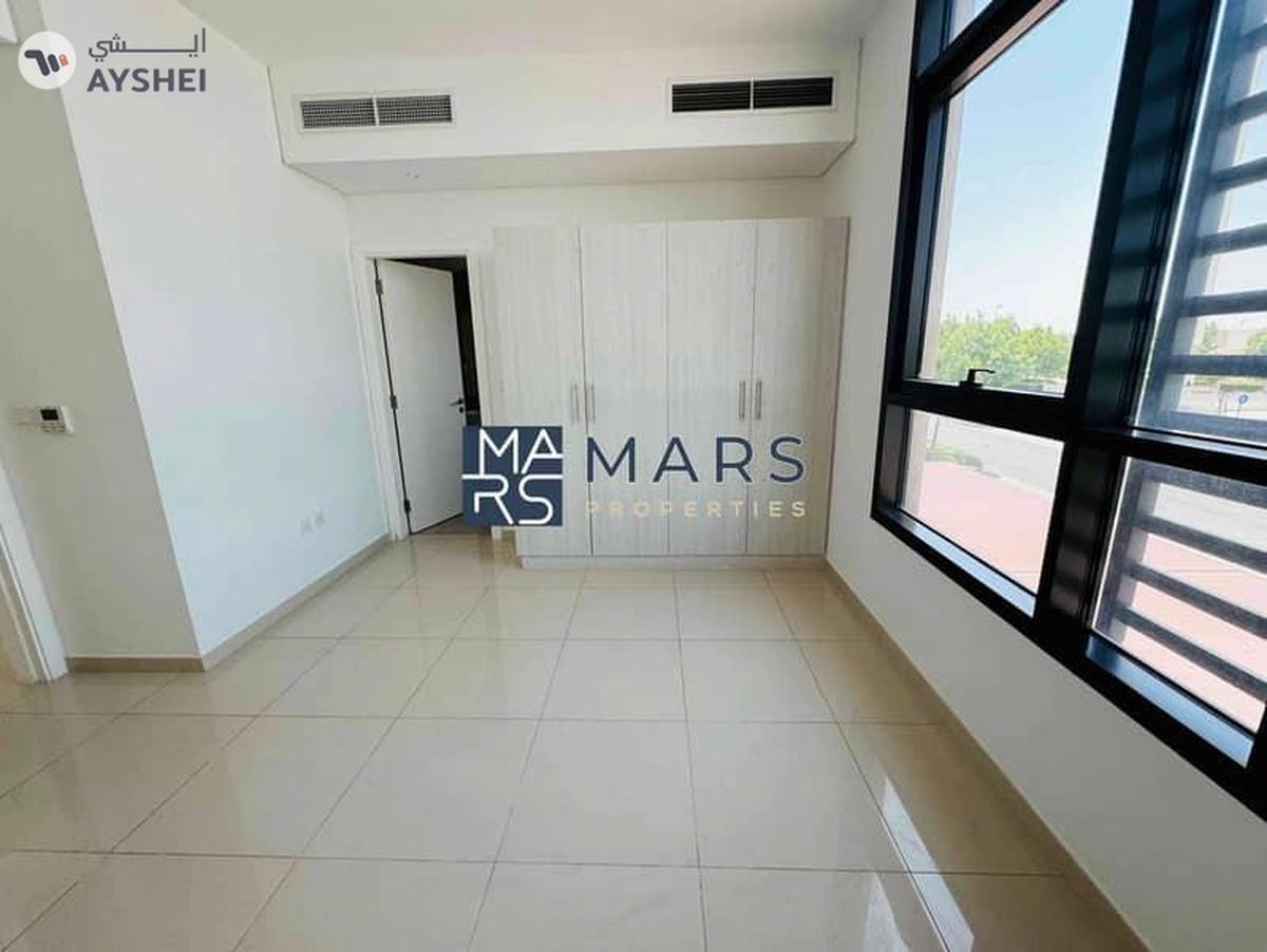 3-Bedroom Villa for Rent in Nasma Residence – Middle Unit Available for 100K. Perfect for families-4-4