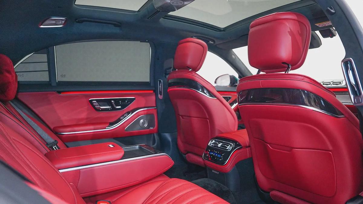 Special Offer | AED 10,271 PM | Up to 3 Years Unlimited Warranty | S63 AMG E Performance-4-4