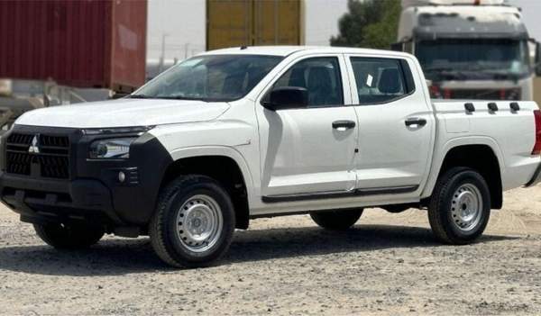 Mitsubishi L200 L200 2.4L petrol DC 4W GL New Face 5MT