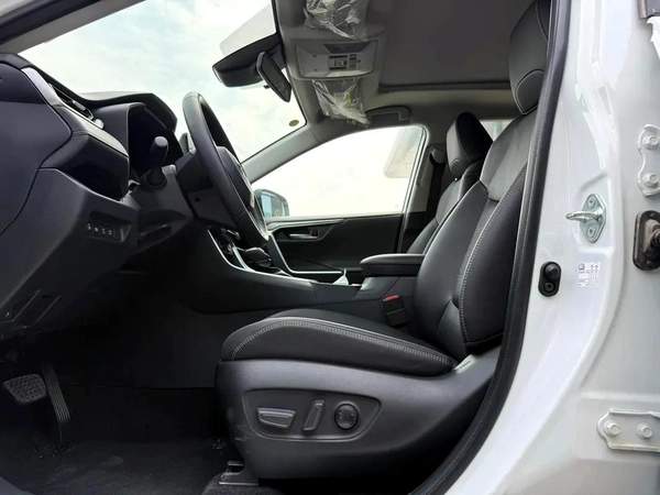 2024 Toyota Rav 4 XLE Hybrid - Chinese Specs - Brand New!