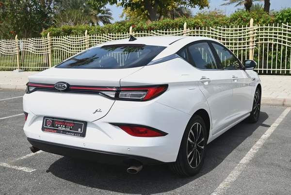 HOT DEALS - 0% DP - JAC J7 LUXURY 2023 - LOW MILEAGE - FIRST OWNER - MINT CONDITION