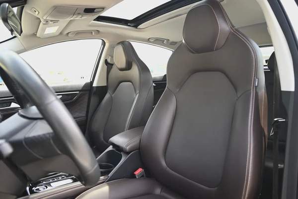 HOT DEALS - 0% DP - JAC J7 LUXURY 2023 - LOW MILEAGE - FIRST OWNER - MINT CONDITION