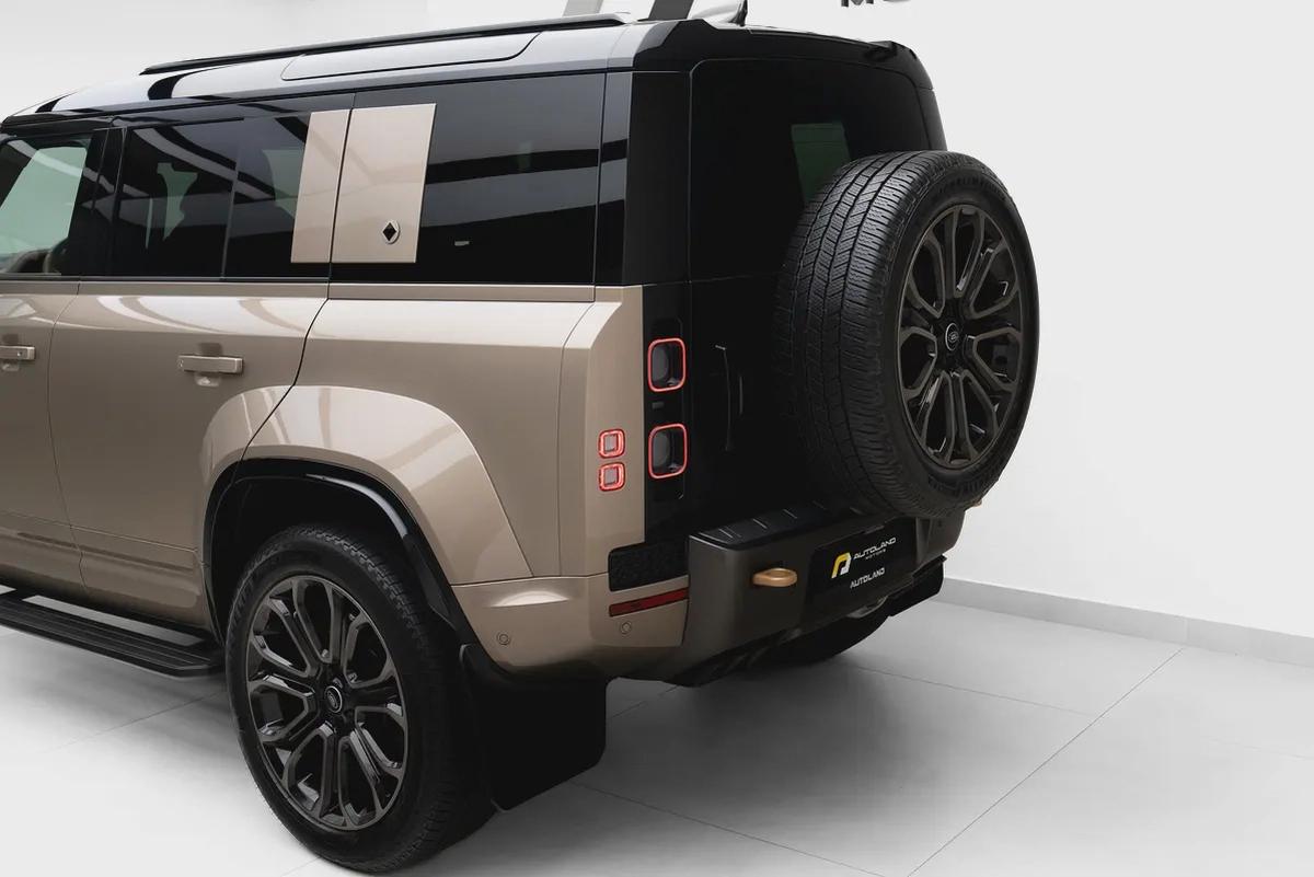 2025 LAND ROVER DEFENDER P635 OCTA | GCC 5 YEARS WARRANTY | 635 HP | HIGH SPEC-5-5