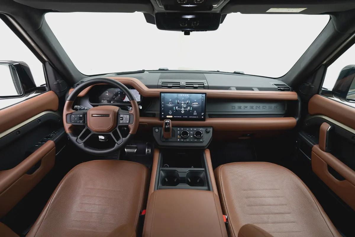 2025 LAND ROVER DEFENDER P635 OCTA | GCC 5 YEARS WARRANTY | 635 HP | HIGH SPEC-14-14
