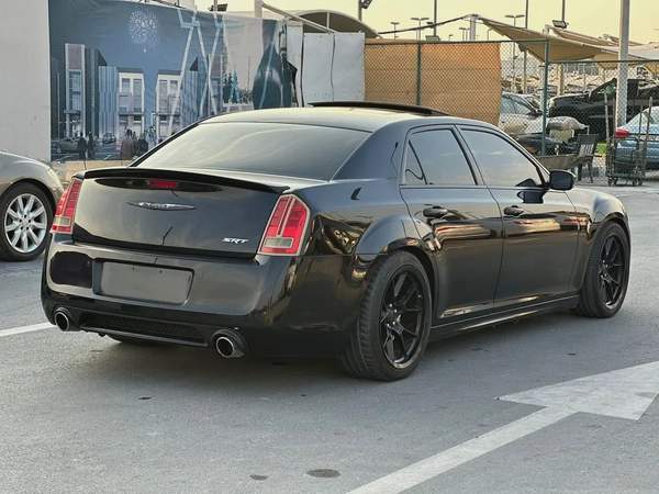 كرايسلر SRT مواصفات خليجية 2014 بحالة جيدة